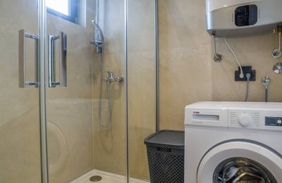 Langzeitmiete einer modernen 3-Zimmer-Wohnung, 72 m², Stadtteil Voždovac, Belgrad, Serbien